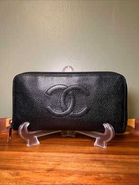 CHANEL Black Caviar Leather Zip Wallet with Interlocking CC